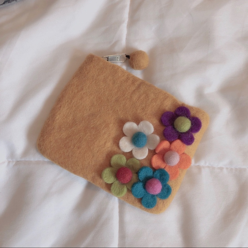 Novelty felt coin purse.